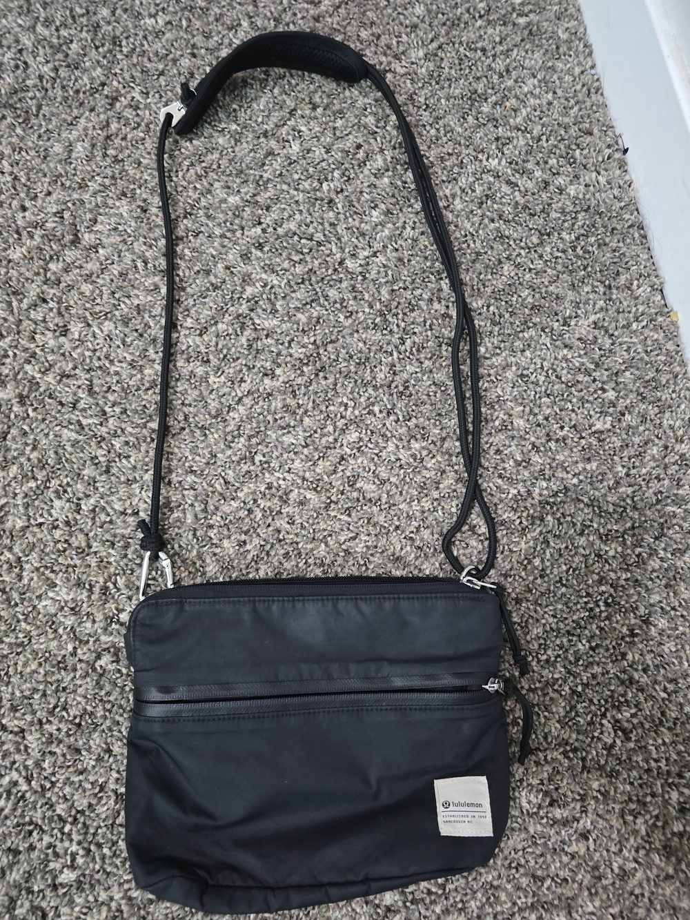 lululemon athletica Black Crossbody Messenger Bag